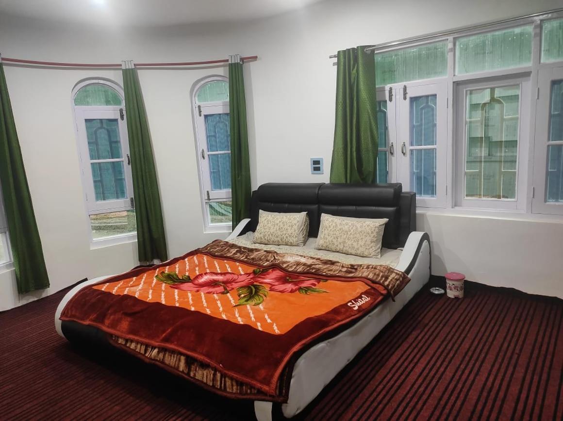 New Delight Hotel Kanzalwan Экстерьер фото